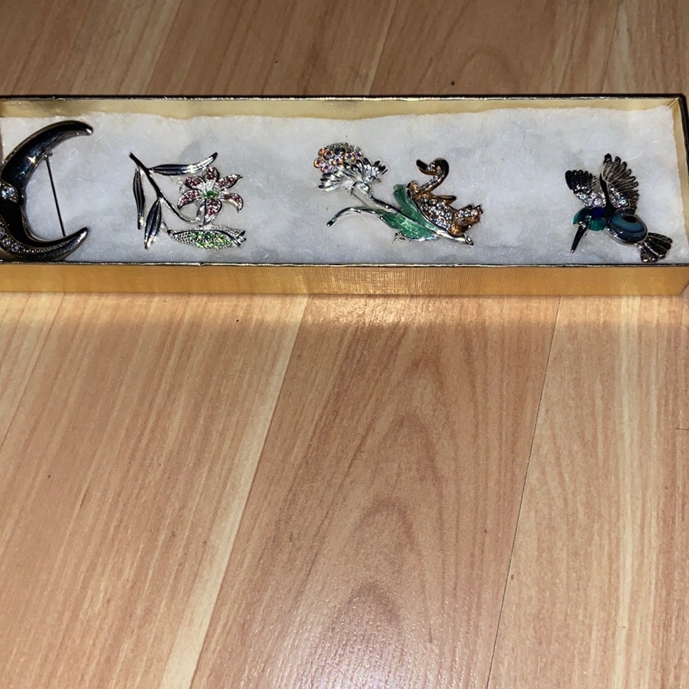 Delicate silver pins